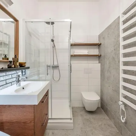 Stylish In Old Town/ Urban Rent